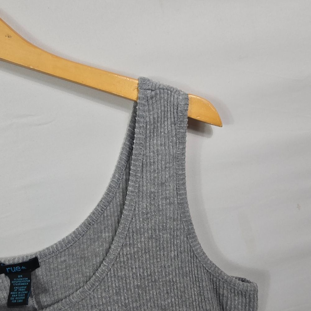 Rue+ Gray Ribbed Button‑Front Tank Size 2x - Picture 3 of 8